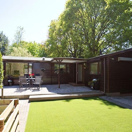 Relaxed Verblijf In Chalet Op De Veluwe Villa Putten Dış mekan fotoğraf