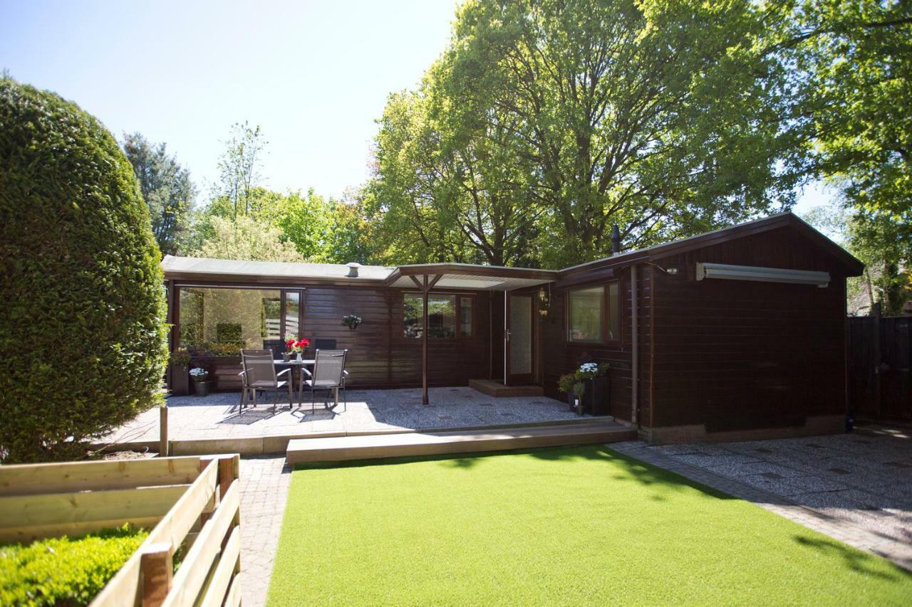 Relaxed Verblijf In Chalet Op De Veluwe Villa Putten Dış mekan fotoğraf